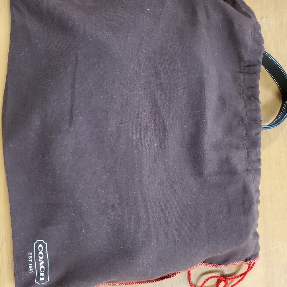 Coach purse - Picture 5 of 5